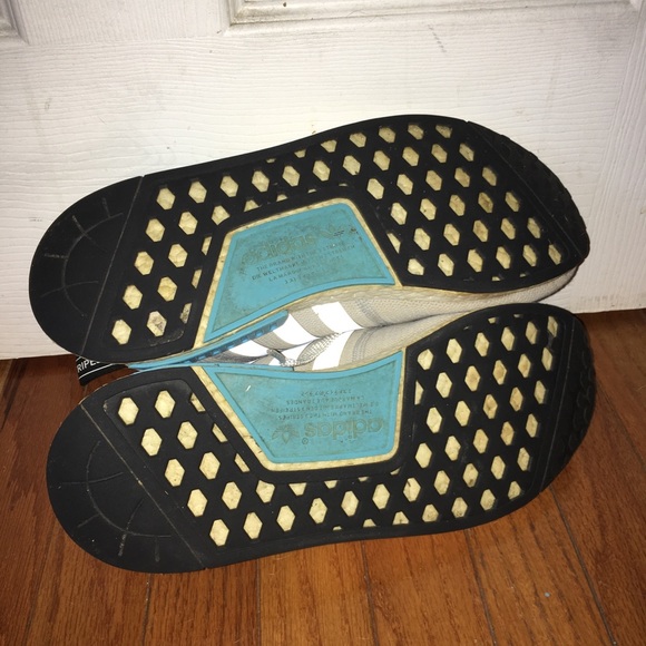 ADIDAS CYAN BLUE- NMD SIZE 11 - Picture 4 of 6